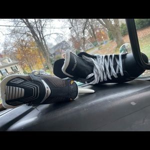 Bauer ice hockey skates new